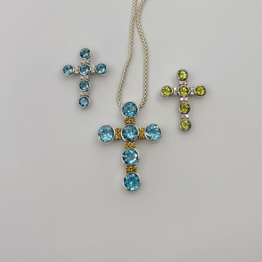 Saint Olivia Classic Cross